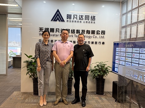 新華商學(xué)院走進(jìn)無(wú)錫阿凡達(dá)網(wǎng)絡(luò)，探討生產(chǎn)型企業(yè)如何高效低成本獲客